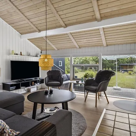 Gita - 2-2km From The Sea By Interhome Saltum